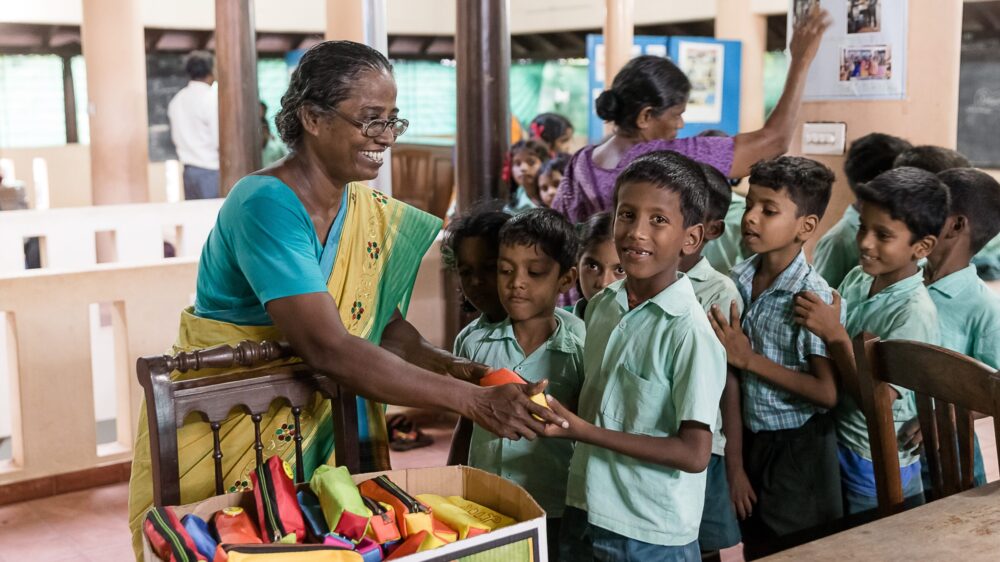 Indien, Rückkehr ins Leben für (Un-)Glückskinder