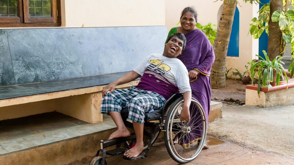 Indien, Rückkehr ins Leben für (Un-)Glückskinder