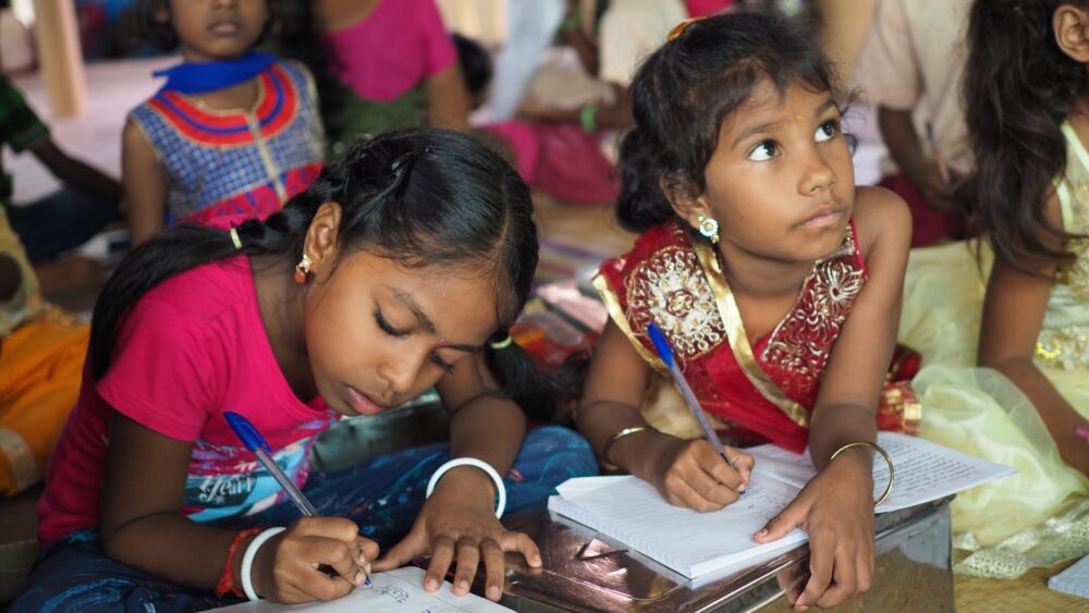 Indien, Rückkehr ins Leben für (Un-)Glückskinder