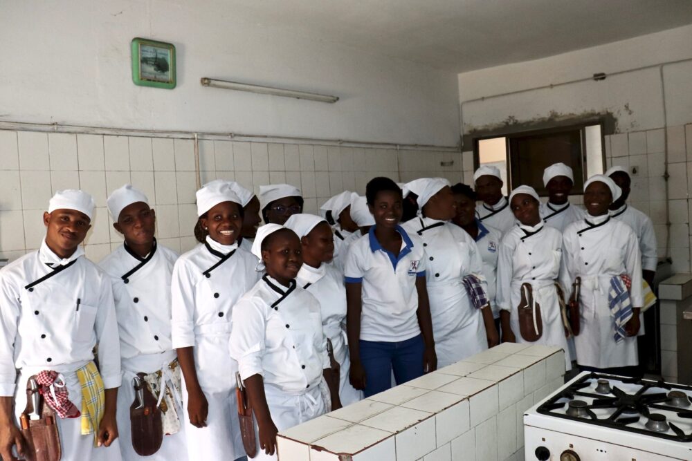 Togo, Zweisprachige Ausbildung mit Perspektiven für junge Menschen