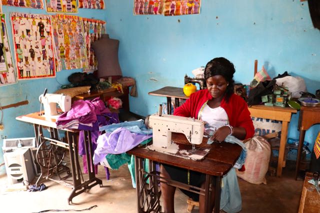 Togo, Zweisprachige Ausbildung mit Perspektiven für junge Menschen