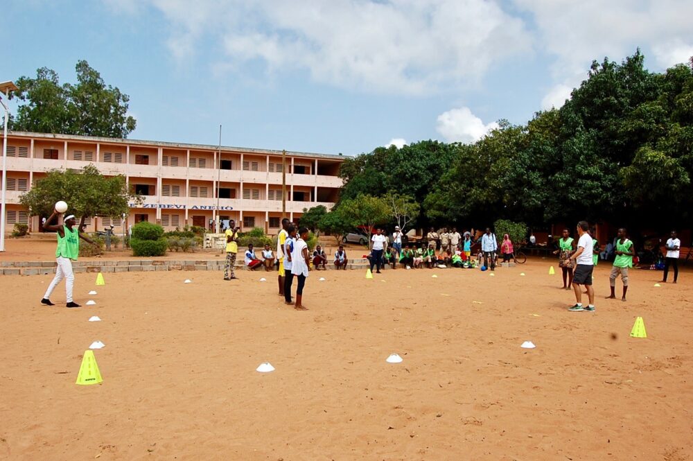 Togo, Zweisprachige Ausbildung mit Perspektiven für junge Menschen