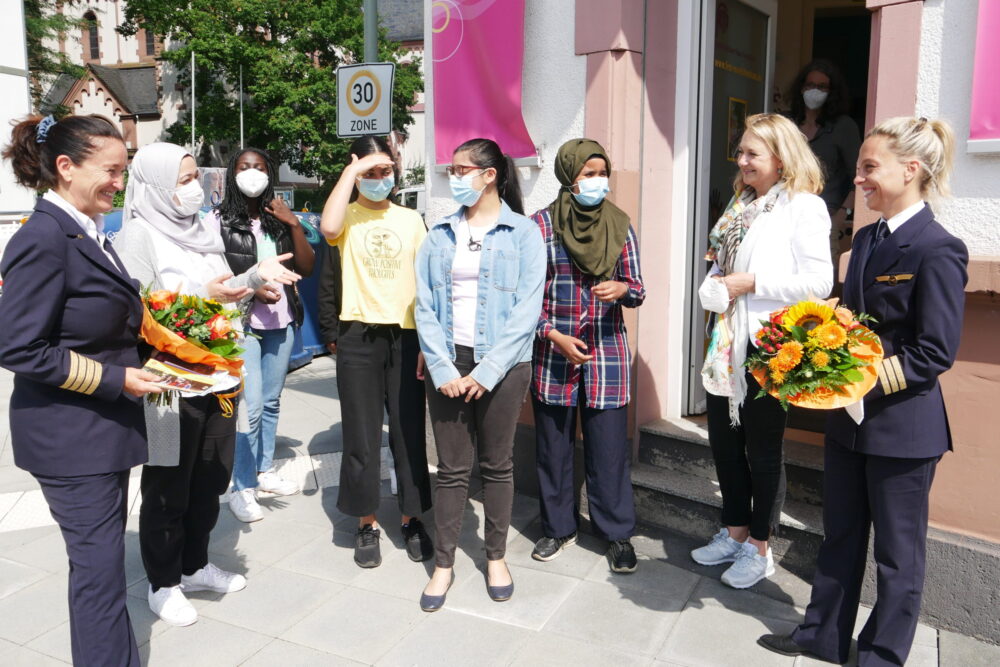 Besuch im Mädchenhaus